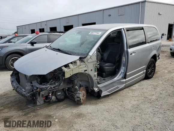 2019 Dodge Grand Caravan SXT with VIN 2C7WDGCG5KR796207, listed as a Copart auction lot 86477744 with 31,516 mi miles and Salvage Title. Bid and sale history available at DreamBid. Image 1.