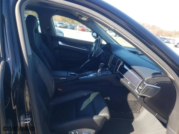 2016 Porsche Panamera S Hybrid with VIN WP0AD2A75GL040227, listed as a Copart auction lot 60998272 with 45,228 mi miles. Bid and sale history available at carsss.com. Image 5.