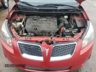2010 Pontiac Vibe 1SA z VIN 5Y2SP6E87AZ420681, wystawiony jako Copart lot #45911355 z przebiegiem 70 062 mil mil oraz Szkoda całkowita • Salvage title. Historia ofert i sprzedaży dostępna na DreamBid. Obrazek 12.