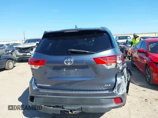 2017 Toyota Highlander XLE with VIN 5TDKZRFH2HS526283, listed as a IAAI auction lot 41669159 with 122,112 mi miles and . Bid and sale history available at DreamBid. Image 16.