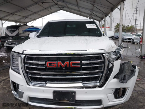 2022 GMC Yukon XL SLT with VIN 1GKS2GKD6NR328395, listed as a IAAI auction lot 41789208 with 24,797 mi miles. Bid and sale history available at carsss.com. Image 12.