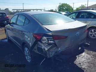 2020 Hyundai Elantra SE z VIN KMHD74LF3LU901845, wystawiony jako IAAI lot #42289742 z przebiegiem 45 673 mil mil oraz . Historia ofert i sprzedaży dostępna na DreamBid. Obrazek 3.