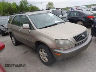 2000 Lexus RX 300 with VIN JT6HF10U5Y0134886, listed as a IAAI auction lot 42068102 with 156,237 mi miles. Bid and sale history available at carsss.com. Image 1.