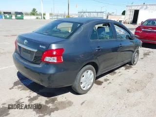 2010 Toyota Yaris с VIN JTDBT4K31A1389533, выставлен на аукционе IAAI как лот 42110162 с пробегом 183 357 миль миль и . История ставок и продаж доступна на DreamBid. Изображение 4.