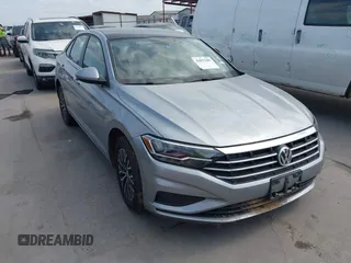 2020 Volkswagen Jetta S z VIN 3VWCB7BU1LM005223, wystawiony jako IAAI lot #42055485 z przebiegiem 48 270 mil mil oraz . Historia ofert i sprzedaży dostępna na DreamBid. Obrazek 1.