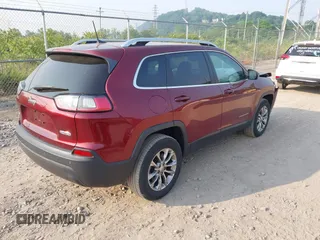 2020 Jeep Cherokee Latitude Plus z VIN 1C4PJMLB6LD585258, wystawiony jako IAAI lot #42411918 z przebiegiem 42 097 mil mil oraz . Historia ofert i sprzedaży dostępna na DreamBid. Obrazek 4.