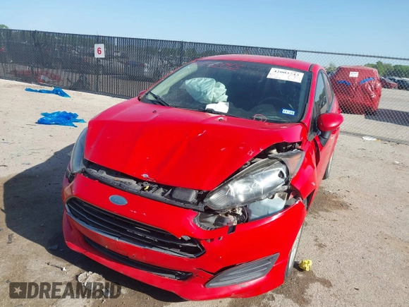2014 Ford Fiesta SE with VIN 3FADP4BJ9EM174329, listed as a IAAI auction lot 42003743 with 86,744 mi miles. Bid and sale history available at carsss.com. Image 6.