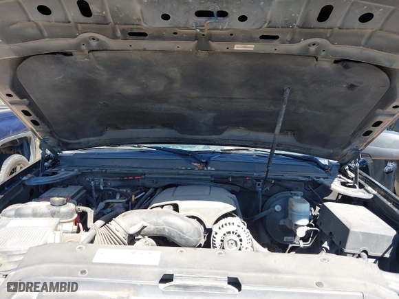 2007 Chevrolet Suburban LTZ with VIN 3GNFC16067G211277, listed as a IAAI auction lot 41862926 with 234,124 mi miles. Bid and sale history available at carsss.com. Image 10.