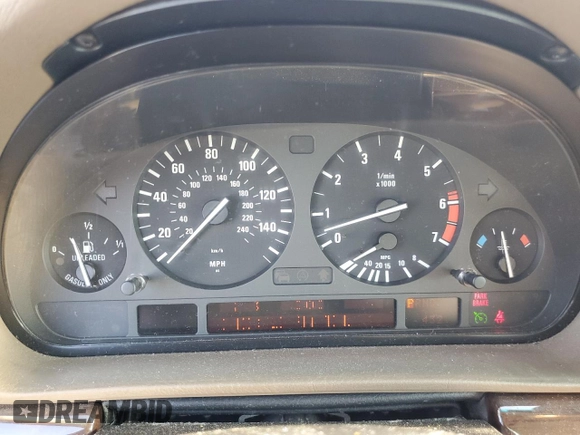 2001 BMW 7 Series 740iL с VIN WBAGH83441DP29663, выставлен на аукционе Copart как лот 55772005 с пробегом Не указан миль и Чистый • Clean title. История ставок и продаж доступна на DreamBid. Изображение 9.