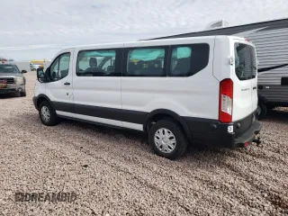 2019 Ford Transit Passenger XL z VIN 1FBZX2ZM4KKB24336, wystawiony jako Copart lot #49377135 z przebiegiem 58 994 mil mil oraz Szkody całkowita. Historia ofert i sprzedaży dostępna na DreamBid. Obrazek 2.