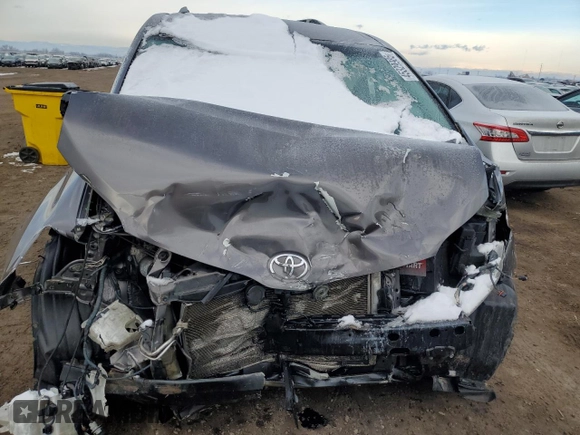 2015 Toyota Sienna LE AAS with VIN 5TDKK3DC7FS600755, listed as a Copart auction lot 45329985 with 228,301 mi miles and Salvage Title. Bid and sale history available at carsss.com. Image 5.
