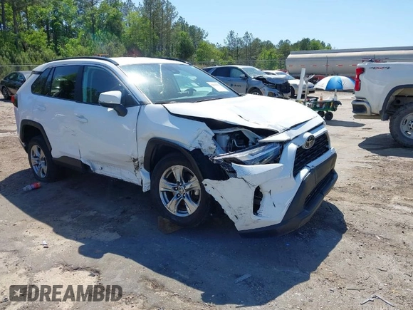 2024 Toyota RAV4 XLE with VIN 2T3P1RFV2RW443293, listed as a IAAI auction lot 42030139 with 32,277 mi miles. Bid and sale history available at carsss.com. Image 1.
