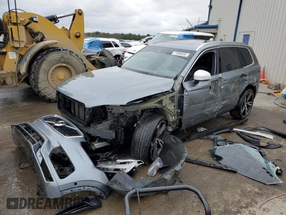 2017 Volvo XC90 R-Design with VIN YV4A22PM4H1155530, listed as a Copart auction lot 71935332 with 67,818 mi miles. Bid and sale history available at carsss.com. Image 1.