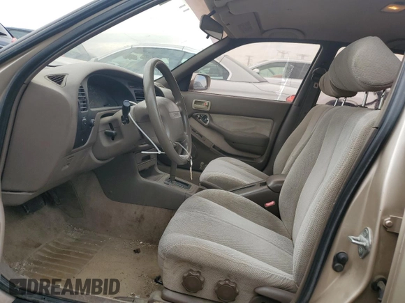 1995 Toyota Camry LE z VIN 4T1SK12EXSU529058, wystawiony jako Copart lot #49055255 z przebiegiem 166 029 mil mil oraz Szkoda całkowita • Salvage title. Historia ofert i sprzedaży dostępna na DreamBid. Obrazek 7.