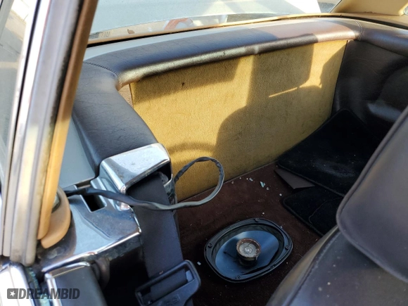 1987 Mercedes-Benz 560 Series 560SL with VIN WDBBA48D9HA070265, listed as a Copart auction lot 77411844 with 120,884 mi miles and Salvage Title. Bid and sale history available at carsss.com. Image 10.