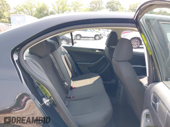 2015 Volkswagen Jetta S with VIN 3VW2K7AJ5FM269102, listed as a IAAI auction lot 42402960 with 55,000 mi miles and . Bid and sale history available at DreamBid. Image 8.