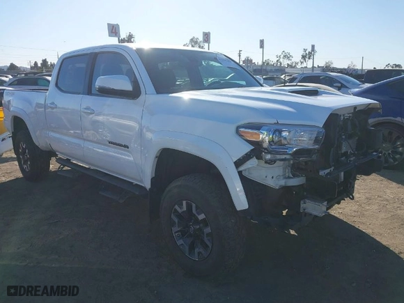 2019 Toyota Tacoma 4WD SR5 with VIN 3TMDZ5BN2KM074159, listed as a IAAI auction lot 41295303 with 41,293 mi miles. Bid and sale history available at carsss.com. Image 1.