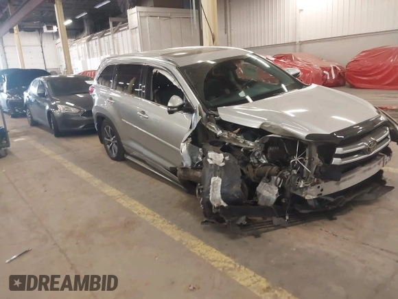 2017 Toyota Highlander XLE with VIN 5TDJZRFH2HS388353, listed as a IAAI auction lot 42138913 with 41,107 mi miles and . Bid and sale history available at DreamBid. Image 1.