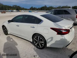 2018 Nissan Altima 2.5 SL with VIN 1N4AL3AP1JC138371, listed as a Copart auction lot 88849415 with 45,758 mi miles and Salvage Title. Bid and sale history available at carsss.com. Image 2.