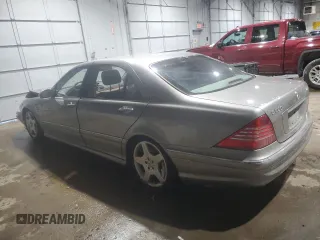 2004 Mercedes-Benz S-Class 5.0L with VIN WDBNG84J54A387825, listed as a Copart auction lot 45894265 with 0 mi miles and Salvage Title. Bid and sale history available at carsss.com. Image 2.
