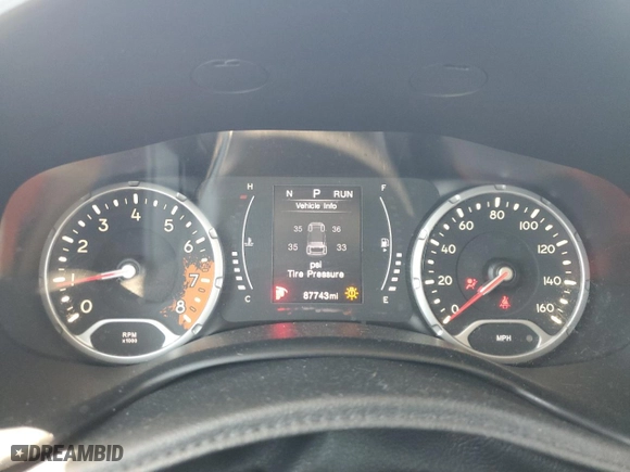 2018 Jeep Renegade Latitude with VIN ZACCJBBB3JPG90472, listed as a Copart auction lot 52718025 with 87,743 mi miles and Salvage Title. Bid and sale history available at carsss.com. Image 9.