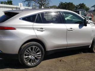 2022 Toyota Venza LE with VIN JTEAAAAH3NJ109738, listed as a Copart auction lot 75346753 with 5,520 mi miles. Bid and sale history available at carsss.com. Image 3.