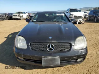 2000 Mercedes-Benz SLK 230 Kompressor with VIN WDBKK47F1YF164000, listed as a Copart auction lot 46366685 with 127,904 mi miles and Salvage title. Bid and sale history available at DreamBid. Image 5.