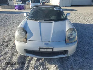 2001 Toyota MR2 z VIN JTDFR320710037319, wystawiony jako Copart lot #83427794 z przebiegiem 250 713 mil mil oraz Szkoda całkowita • Salvage title. Historia ofert i sprzedaży dostępna na DreamBid. Obrazek 5.