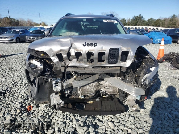 2020 Jeep Cherokee Latitude Plus with VIN 1C4PJLLB7LD568883, listed as a Copart auction lot 49480225 with 87,206 mi miles and Salvage title. Bid and sale history available at DreamBid. Image 5.