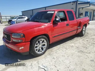 2000 GMC New Sierra 1500 SL with VIN 2GTEC19V3Y1237647, listed as a Copart auction lot 47478435 with 218,258 mi miles and Salvage Title. Bid and sale history available at carsss.com. Image 1.