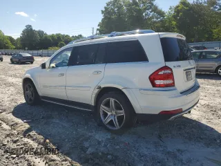 2011 Mercedes-Benz GL 550 z VIN 4JGBF8GE4BA727500, wystawiony jako Copart lot #55490605 z przebiegiem 117 741 mil mil oraz Szkody całkowita. Historia ofert i sprzedaży dostępna na DreamBid. Obrazek 2.