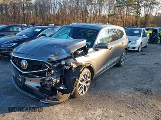 2023 Acura MDX w/Technology Package with VIN 5J8YE1H43PL039614, listed as a IAAI auction lot 41193984 with 9,677 mi miles. Bid and sale history available at carsss.com. Image 17.