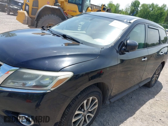 2013 Nissan Pathfinder Platinum with VIN 5N1AR2MM7DC680644, listed as a IAAI auction lot 42363143 with 215,060 mi miles and . Bid and sale history available at DreamBid. Image 6.