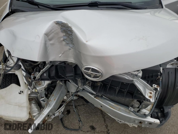 2014 Scion xD z VIN JTKKUPB47E1039362, wystawiony jako Copart lot #49577145 z przebiegiem 164 354 mil mil oraz Szkoda całkowita • Salvage title. Historia ofert i sprzedaży dostępna na DreamBid. Obrazek 12.