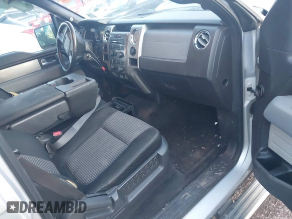 2012 Ford F-150 XL with VIN 1FTEW1CM4CKD41600, listed as a IAAI auction lot 40813693 with 332,680 mi miles. Bid and sale history available at carsss.com. Image 5.