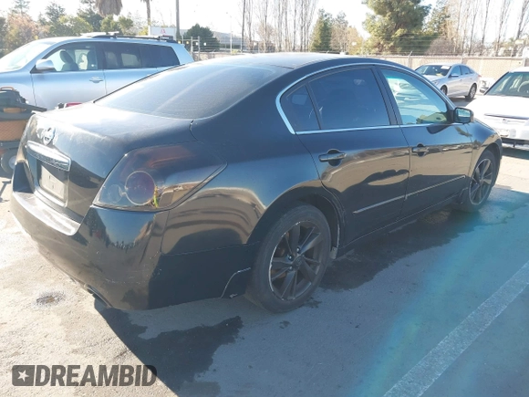 2012 Nissan Altima 2.5 S with VIN 1N4AL2AP8CN476335, listed as a IAAI auction lot 41687958 with 141,506 mi miles. Bid and sale history available at carsss.com. Image 4.