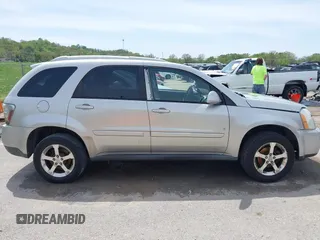 2007 Chevrolet Equinox LT z VIN 2CNDL63F376009994, wystawiony jako IAAI lot #42063338 z przebiegiem 176 656 mil mil oraz . Historia ofert i sprzedaży dostępna na DreamBid. Obrazek 13.