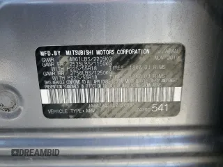 2020 Mitsubishi Outlander ES z VIN JA4AZ3A35LZ026088, wystawiony jako Copart lot #56233315 z przebiegiem 90 636 mil mil oraz Szkoda całkowita • Salvage title. Historia ofert i sprzedaży dostępna na DreamBid. Obrazek 13.
