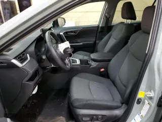 2022 Toyota RAV4 XLE with VIN 2T3P1RFV9NW294908, listed as a Copart auction lot 43768635 with 17,440 mi miles and Salvage Title. Bid and sale history available at carsss.com. Image 7.