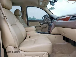 2013 Chevrolet Tahoe LT z VIN 1GNSCBE02DR364014, wystawiony jako Copart lot #57785315 z przebiegiem 149 977 mil mil oraz Szkoda całkowita • Salvage title. Historia ofert i sprzedaży dostępna na DreamBid. Obrazek 7.