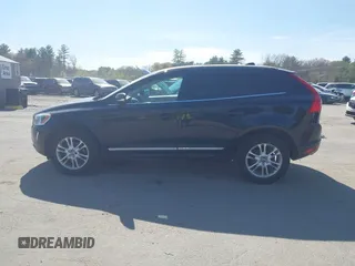 2016 Volvo XC60 T5 Premier with VIN YV4612RK8G2800032, listed as a IAAI auction lot 42173789 with 107,561 mi miles. Bid and sale history available at carsss.com. Image 14.