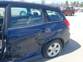 2003 Toyota Matrix Std with VIN 2T1KR32E33C079165, listed as a IAAI auction lot 39018444 with 0 mi miles. Bid and sale history available at carsss.com. Image 6.