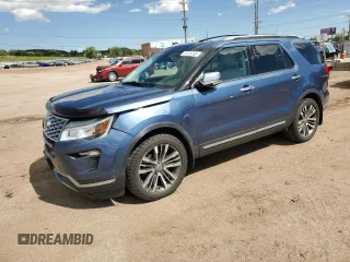 2018 Ford Explorer Platinum z VIN 1FM5K8HT8JGB08741, wystawiony jako Copart lot #57678785 z przebiegiem 81 335 mil mil oraz Szkoda całkowita • Salvage title. Historia ofert i sprzedaży dostępna na DreamBid. Obrazek 1.