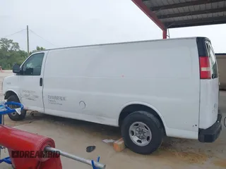 2011 Chevrolet Express Cargo with VIN 1GCWGGCA3B1127003, listed as a IAAI auction lot 42380652 with 158,049 mi miles and . Bid and sale history available at DreamBid. Image 15.