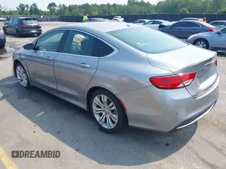 2015 Chrysler 200 Limited z VIN 1C3CCCAB5FN545827, wystawiony jako IAAI lot #42370385 z przebiegiem 134 318 mil mil oraz . Historia ofert i sprzedaży dostępna na DreamBid. Obrazek 3.