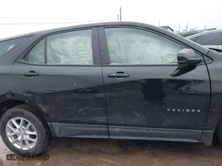 2024 Chevrolet Equinox LS with VIN 3GNAXHEGXRL334662, listed as a IAAI auction lot 41727752 with 204 mi miles. Bid and sale history available at carsss.com. Image 13.