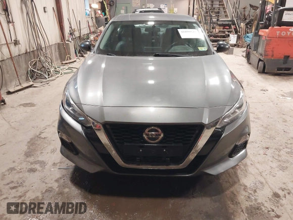 2019 Nissan Altima 2.5 SR with VIN 1N4BL4CV3KC139741, listed as a IAAI auction lot 41099549 with 85,373 mi miles. Bid and sale history available at carsss.com. Image 12.