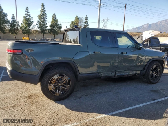 2022 Rivian R1T Launch Edition with VIN 7FCTGAAL3NN003101, listed as a Copart auction lot 85602634 with 17,189 mi miles and Salvage Title. Bid and sale history available at carsss.com. Image 3.