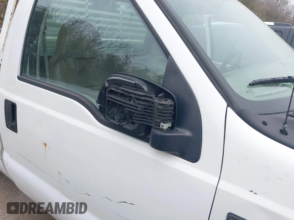 2001 Ford F-350 with VIN 1FTSF30S51EA69183, listed as a IAAI auction lot 41533083 with 186,748 mi miles and . Bid and sale history available at DreamBid. Image 12.