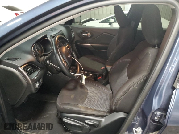 2019 Jeep Cherokee Latitude with VIN 1C4PJMCB2KD484202, listed as a Copart auction lot 51610175 with 44,299 mi miles and Salvage Title. Bid and sale history available at carsss.com. Image 7.